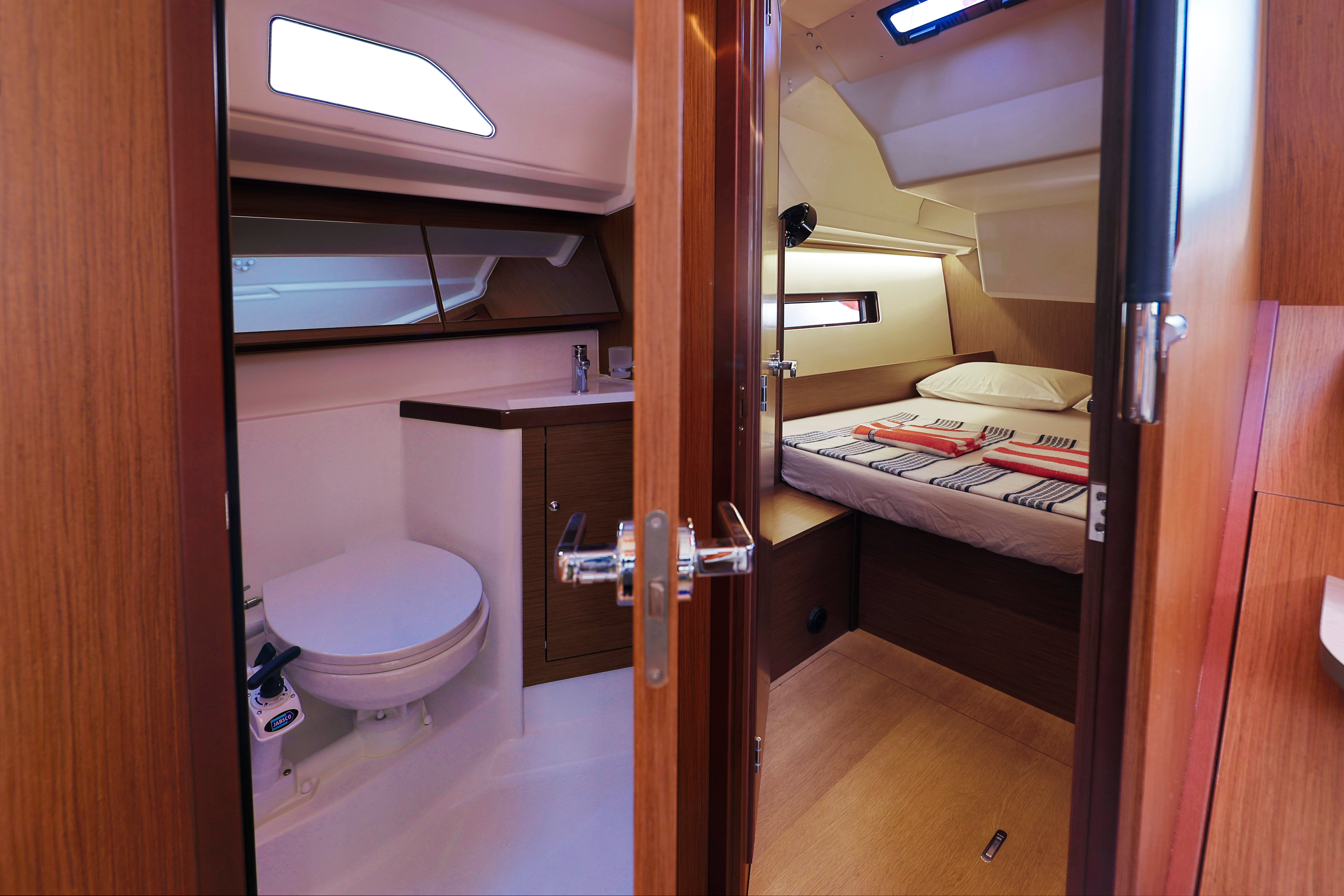 Miro 2022 ( Beneteau Oceanis 40.1 ft) - Yelkenli içinde Marmaris