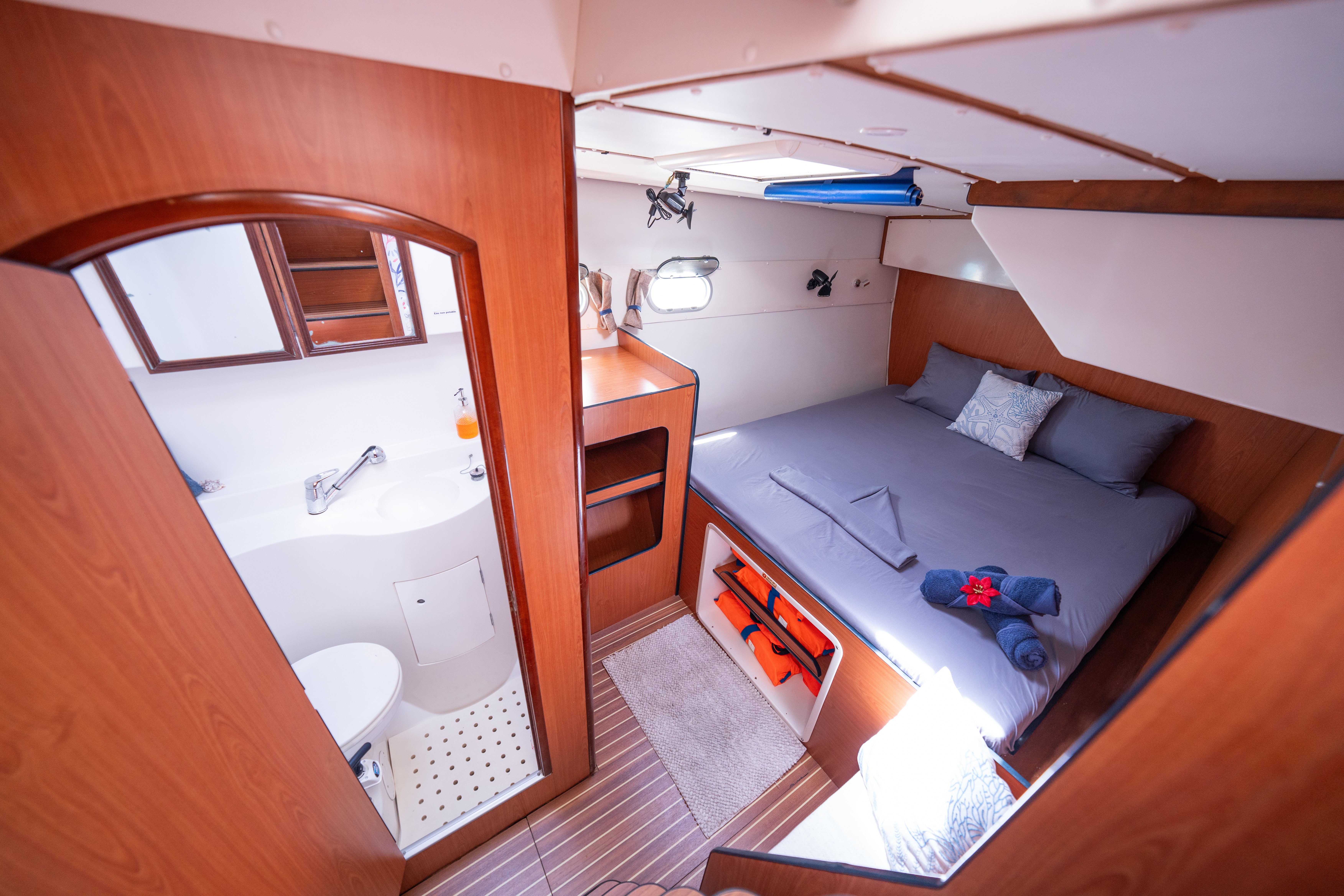 Faro - Catamaran in Panama