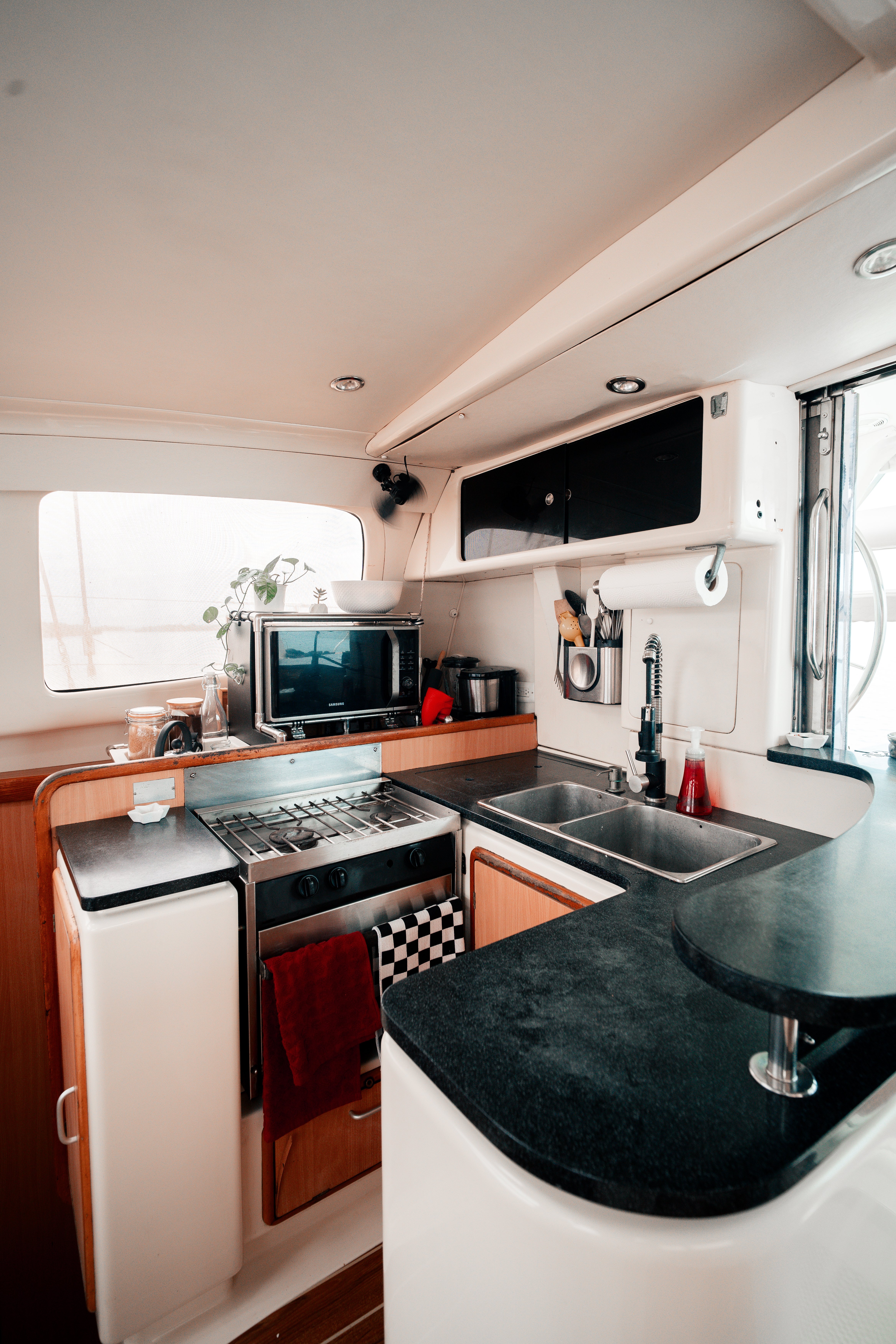 One Love - Catamaran in Panama