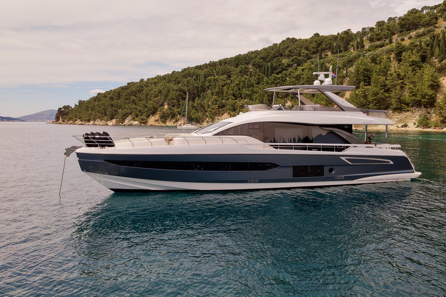 Viva - Motor Yacht in Split
