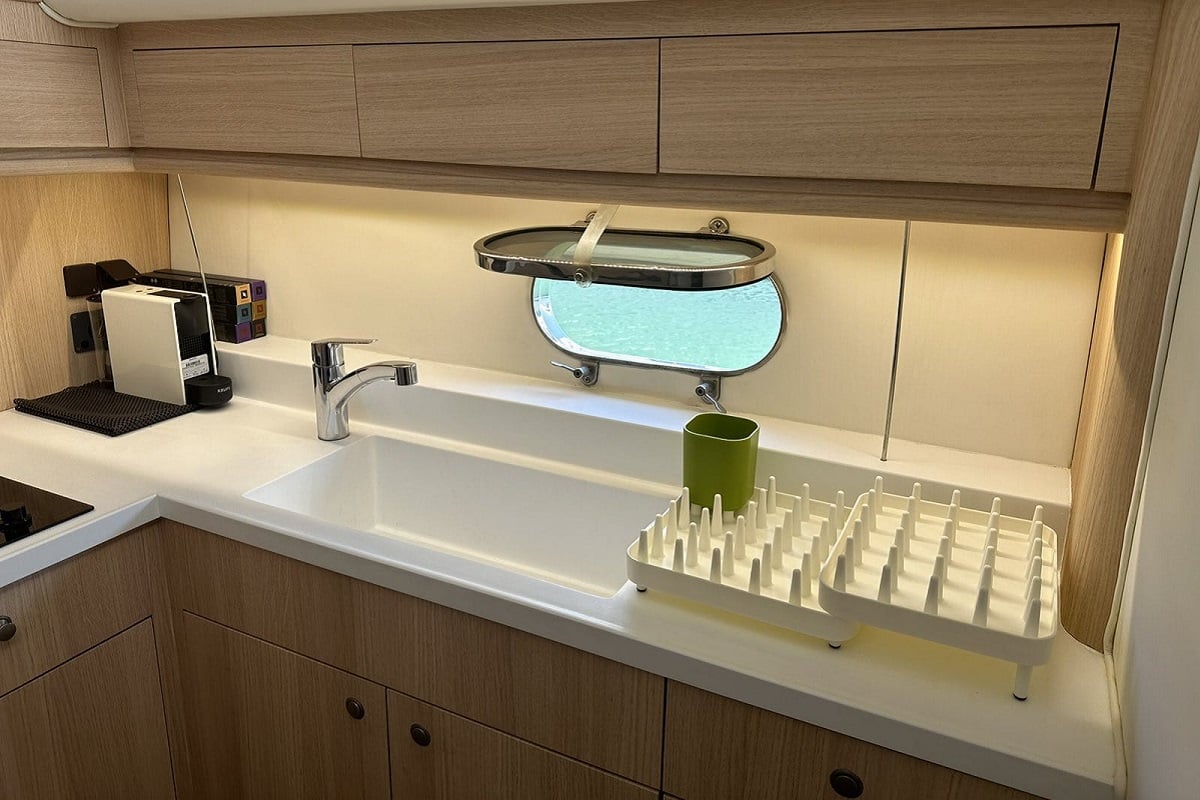 Margo - Motor Yacht in Pireas