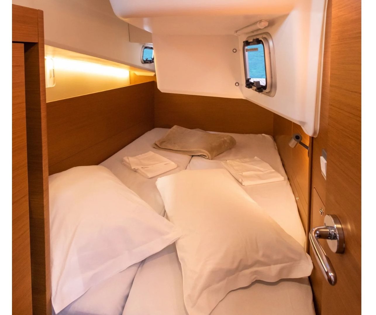 TETI - Sailboat in Vibo Marina