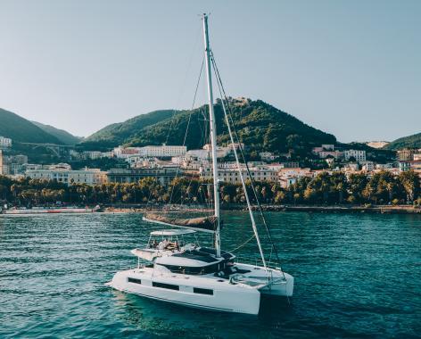 Lady G - Catamaran in Salerno