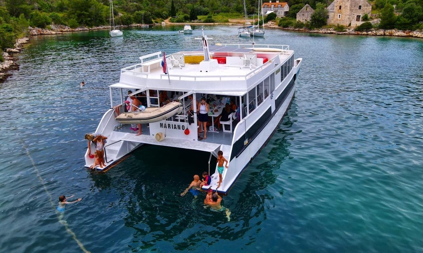 Mariano - Katamaran içinde Split