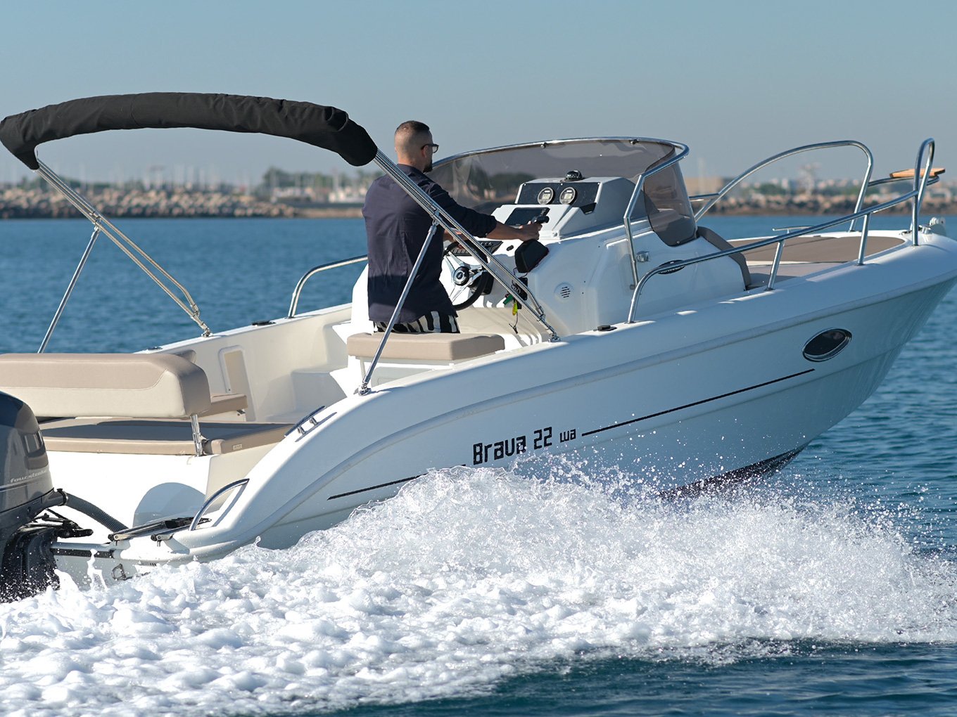 Mingolla Brava - Motor Yacht in Pula