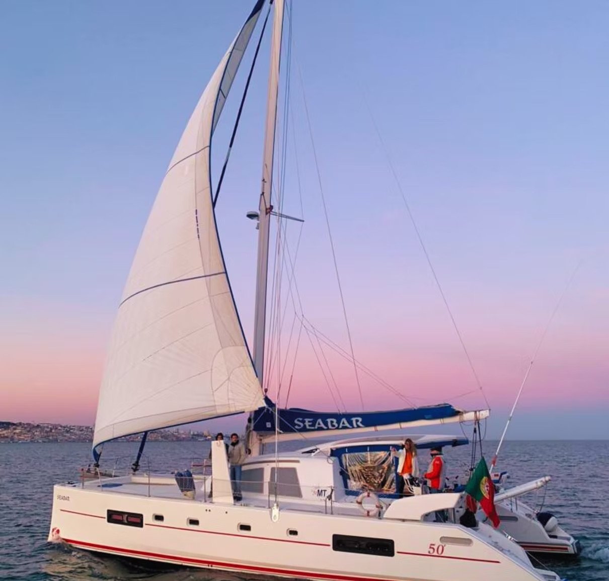 Seabar - Catamaran in Lisboa