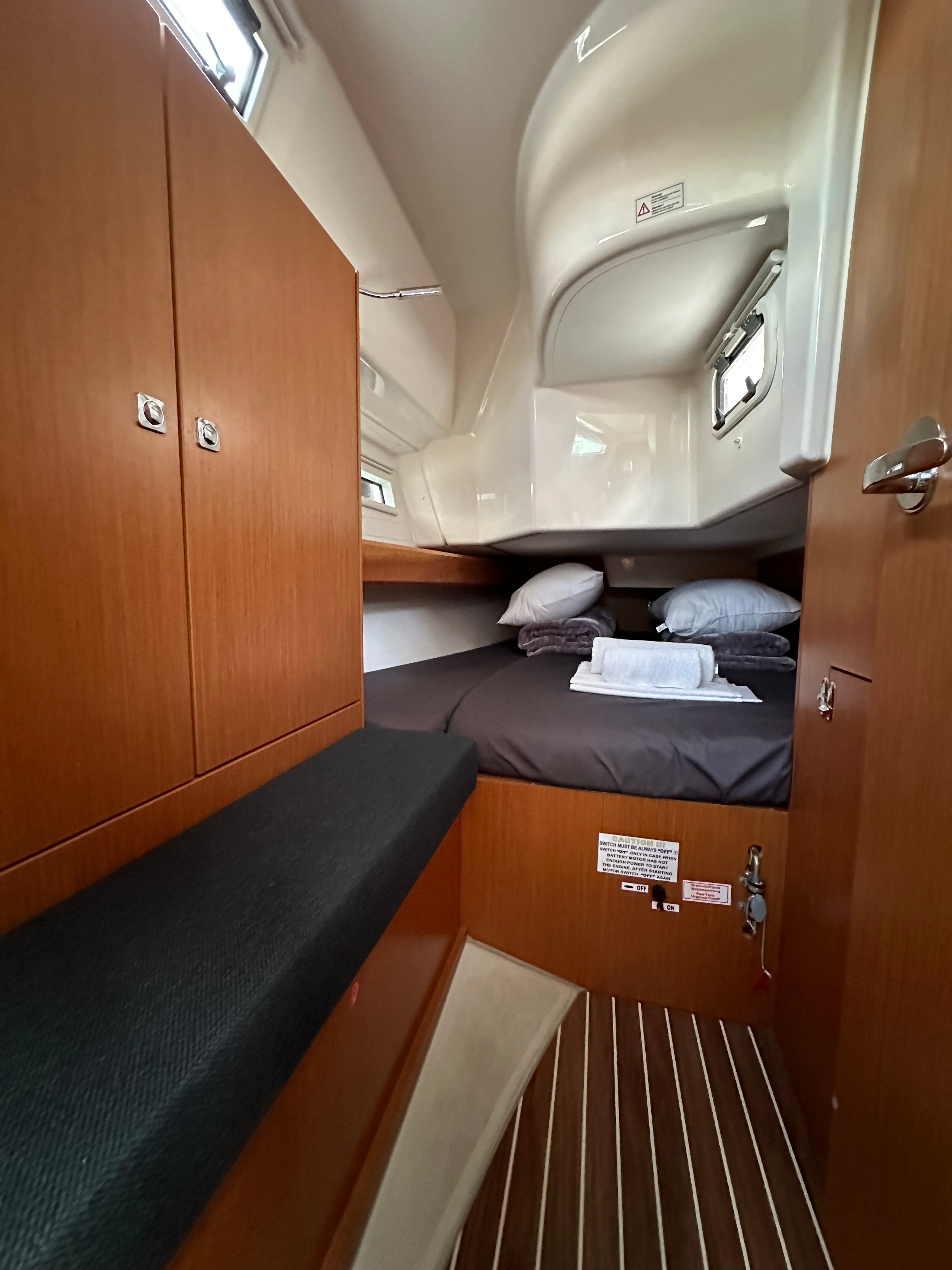 S/Y Celestia - Sailboat in Alimos