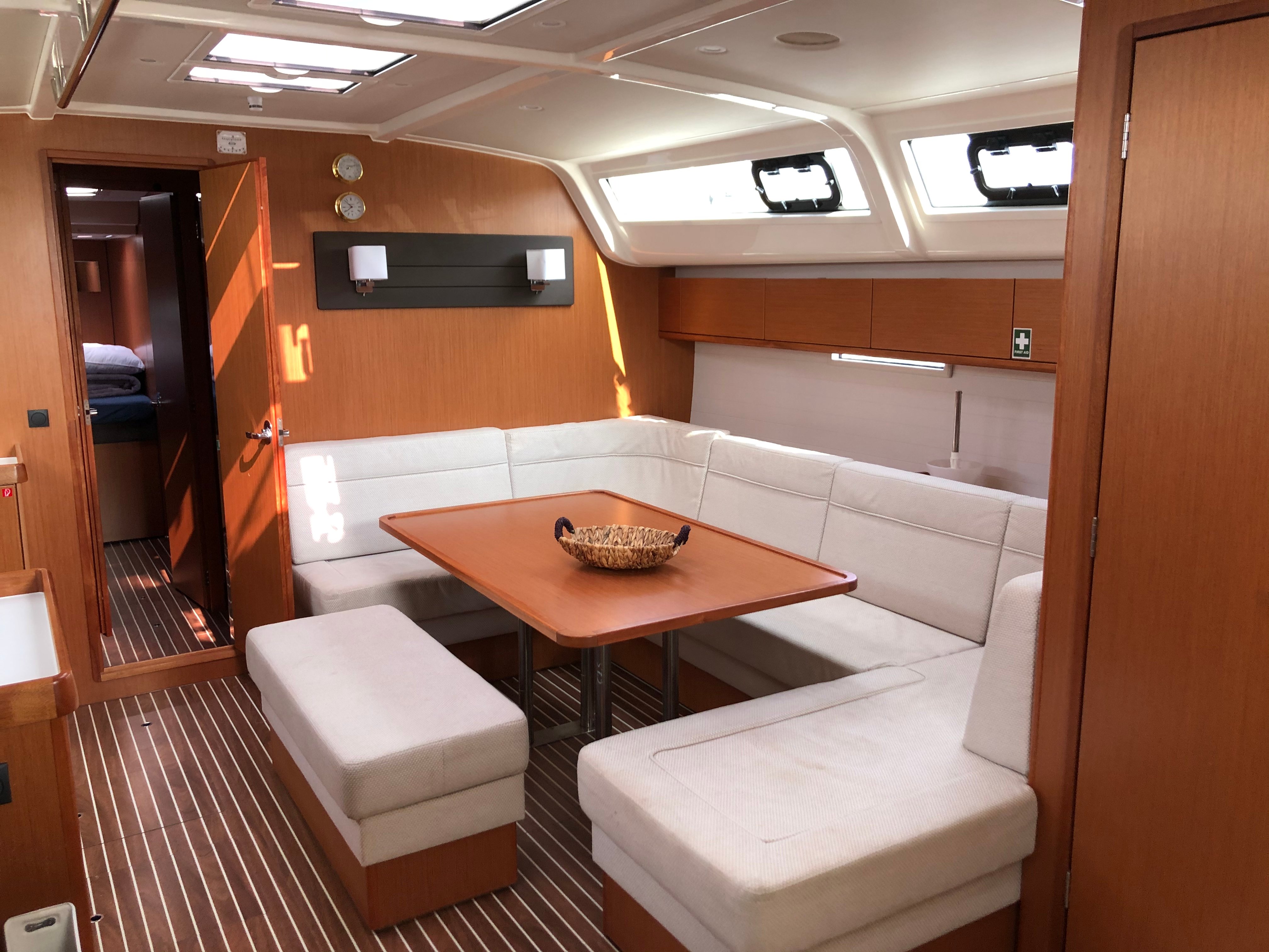 S/Y Thalassa - Yelkenli içinde Alimos