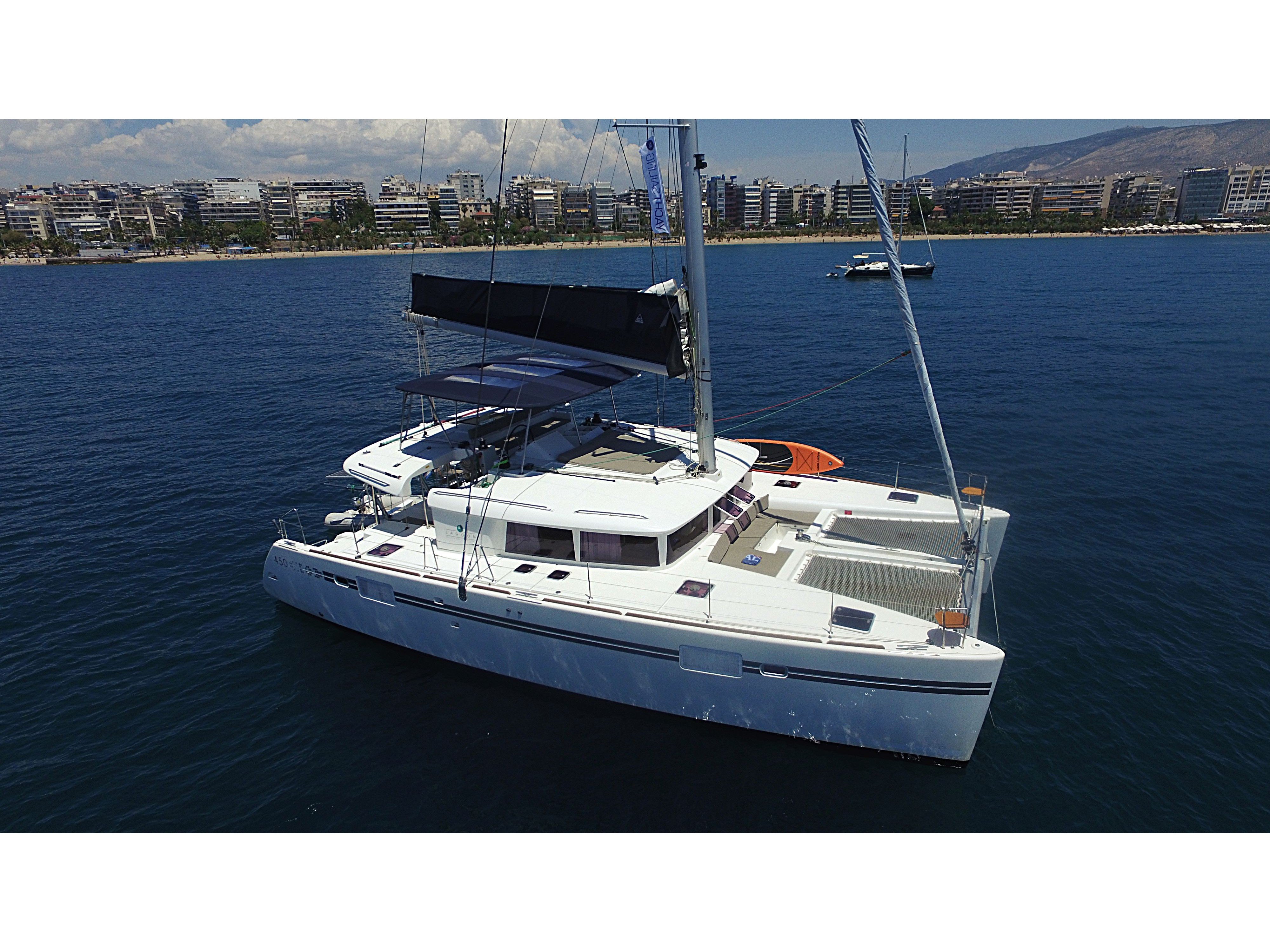 Baccarat - (A/C - Generator - Refit 2021) - Catamaran in Alimos
