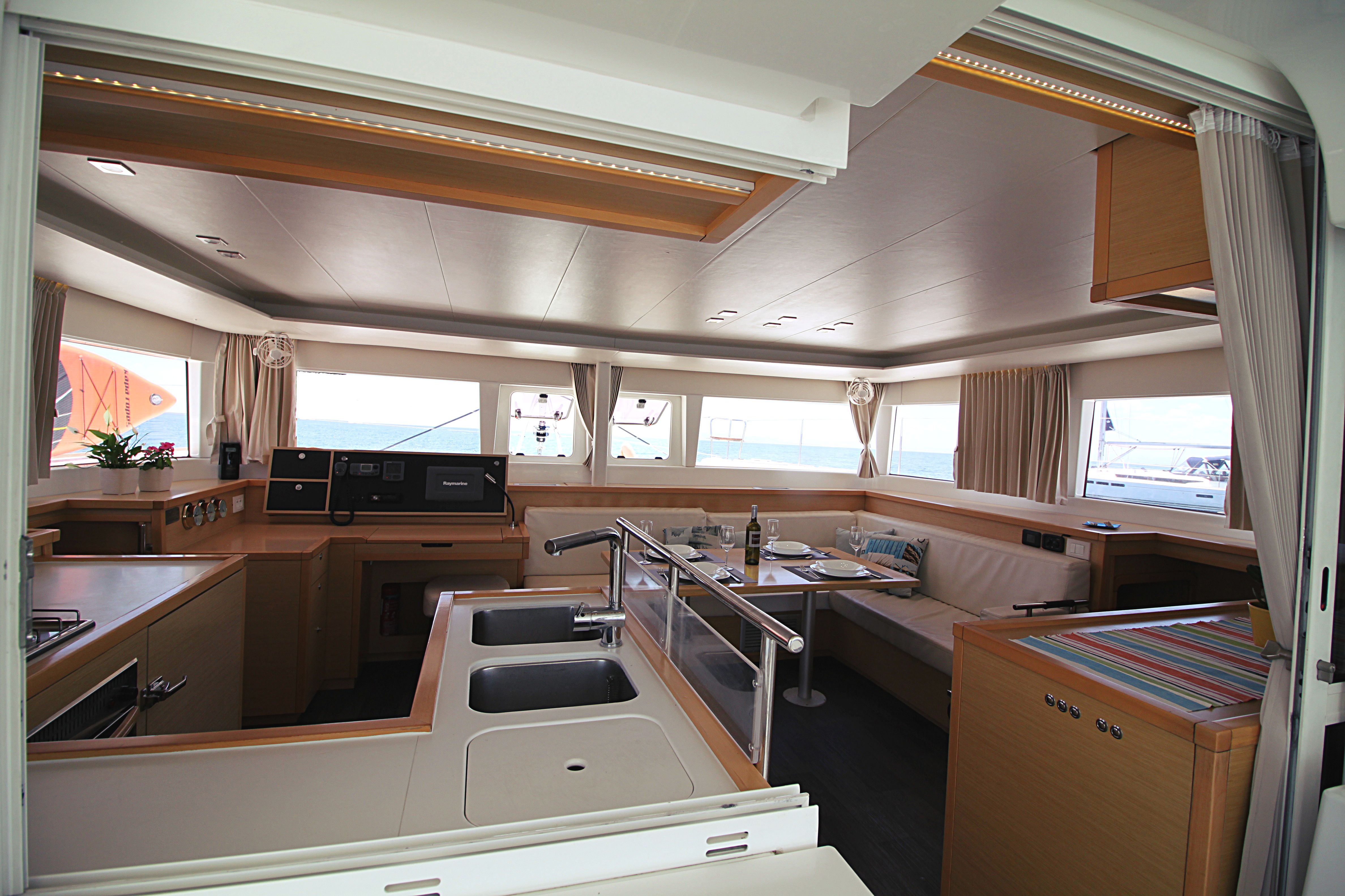 Poker Face  - (A/C - Generator - Refit 2021) - Catamaran in Alimos