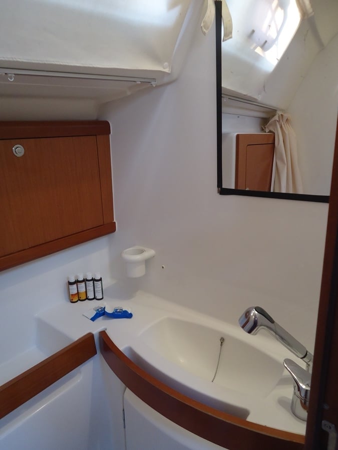 Seven Seas - Refit 2021 - Sailboat in Alimos