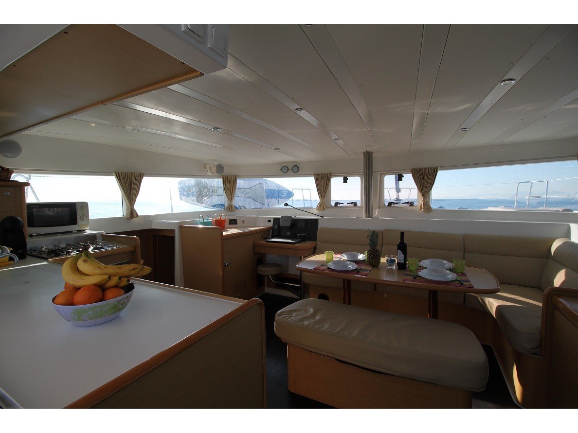 Vegas  - (A/C - Generator - Refit 2021) - Catamaran in Alimos