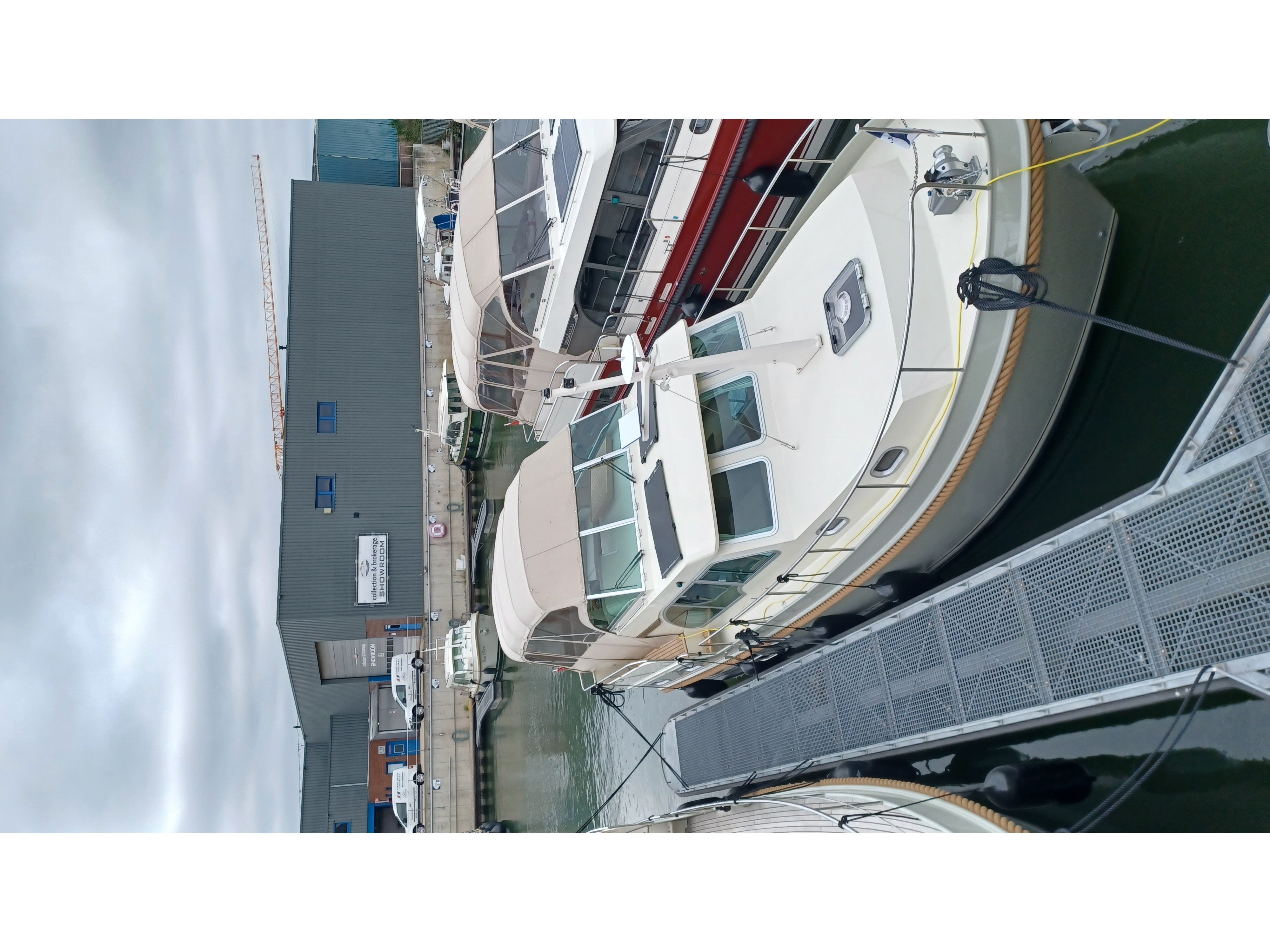 Vaiana - Motor Yacht in Werder (Havel)