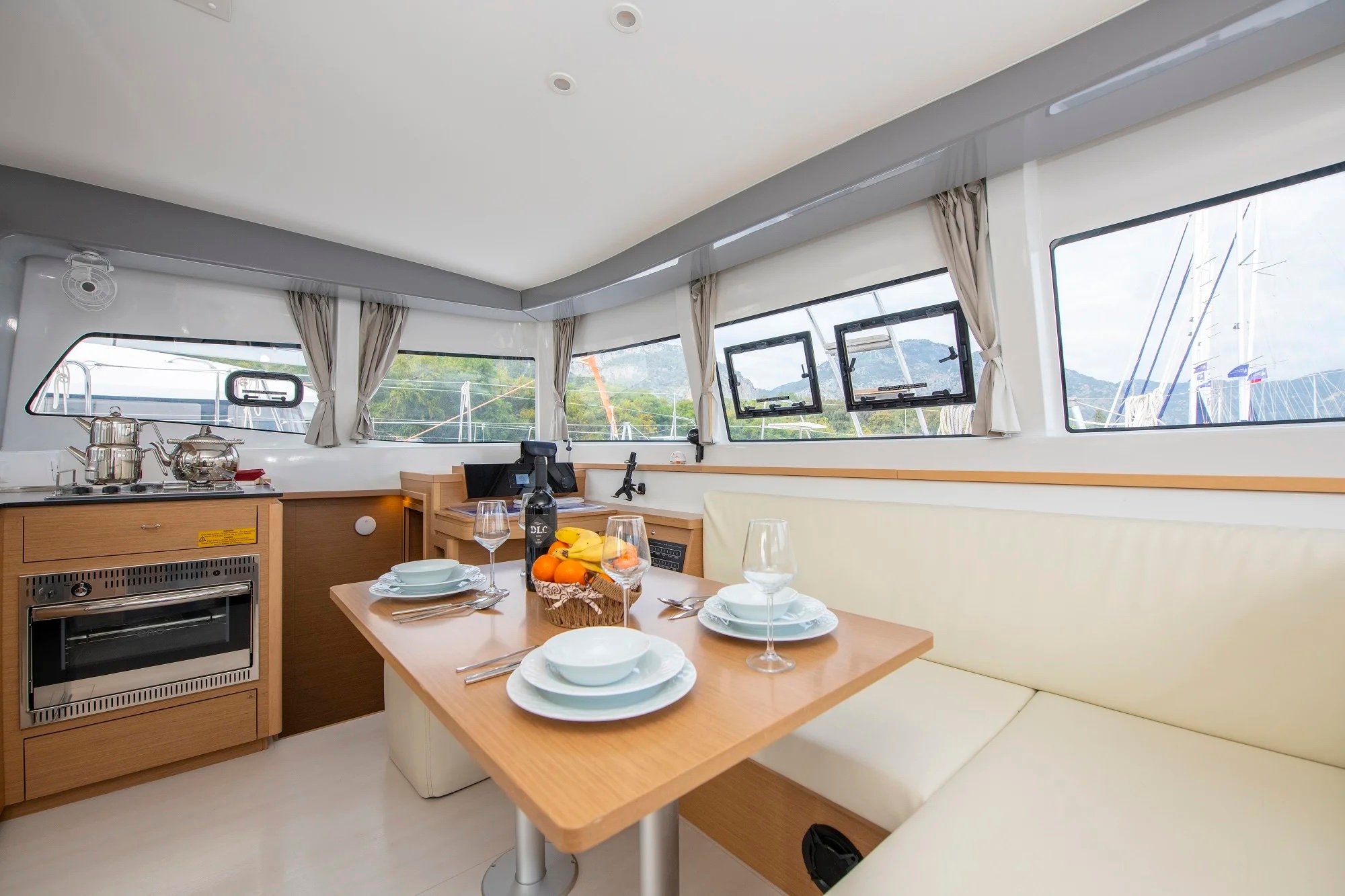 Kalevezi - Catamaran in Karagözler