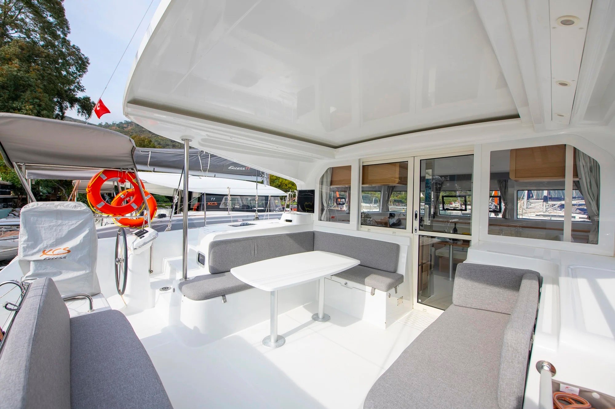 Kalevezi - Catamaran in Karagözler