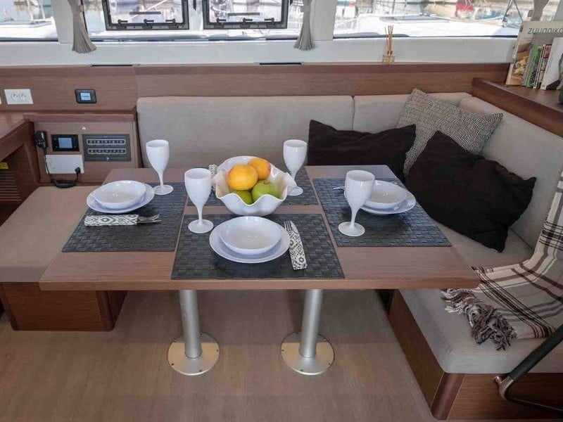 LFK-Lagoon40 (A/C) - Katamaran içinde Lefkada