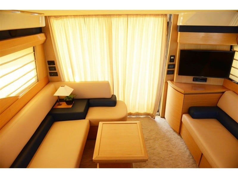 Shine IV - Motor Yacht in Kontokali