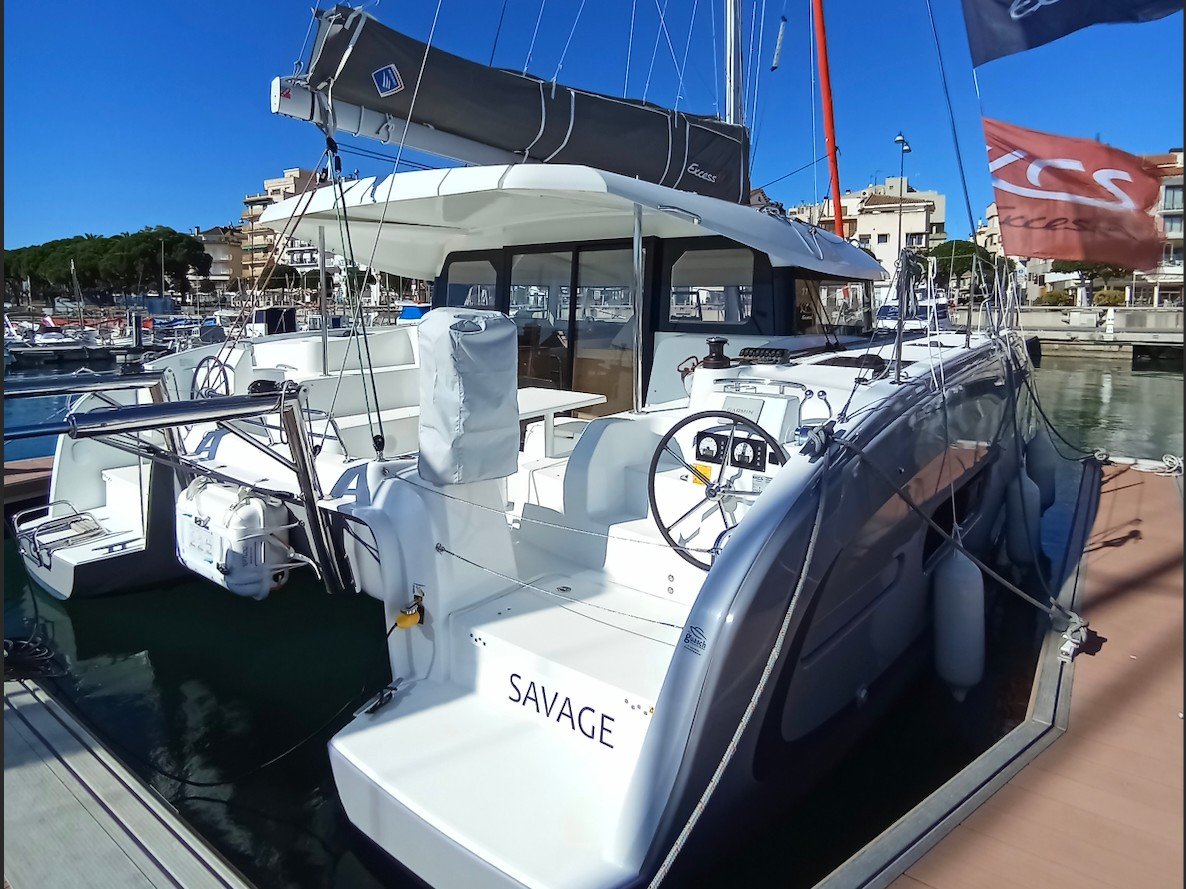 SAVAGE - Catamaran in Palma
