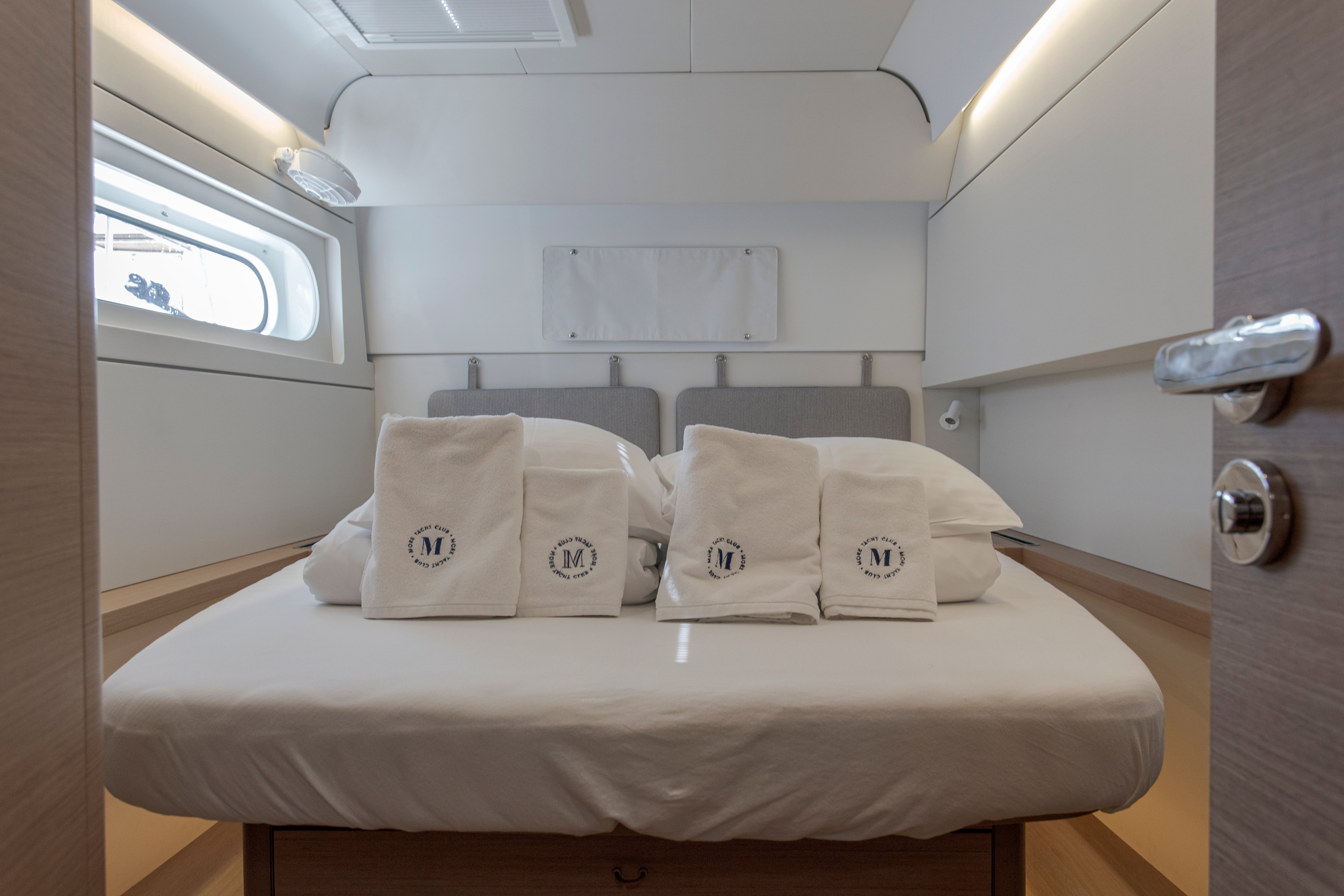 White Lotus - Catamaran in Mitikas