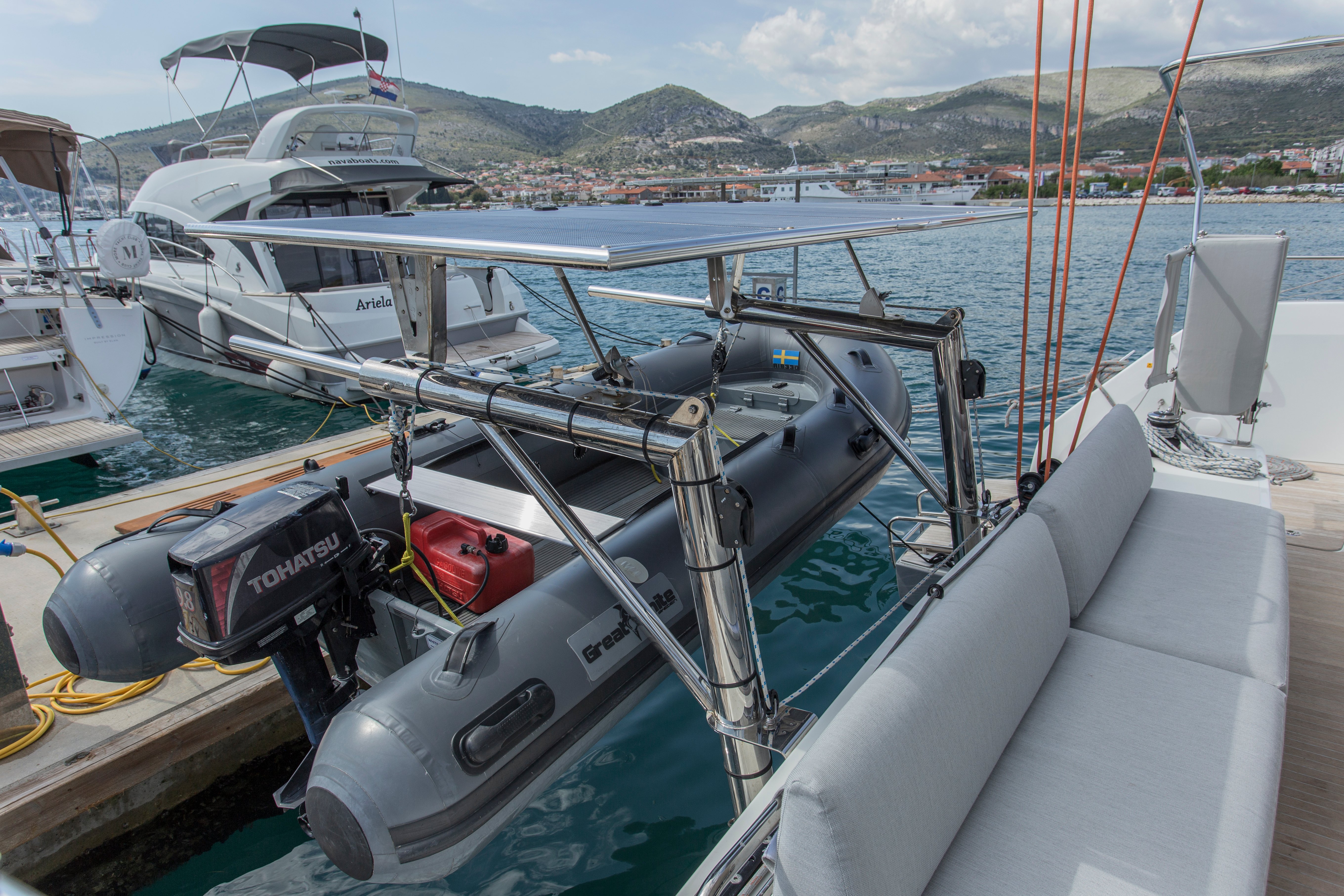 White Lotus - Catamaran in Mitikas