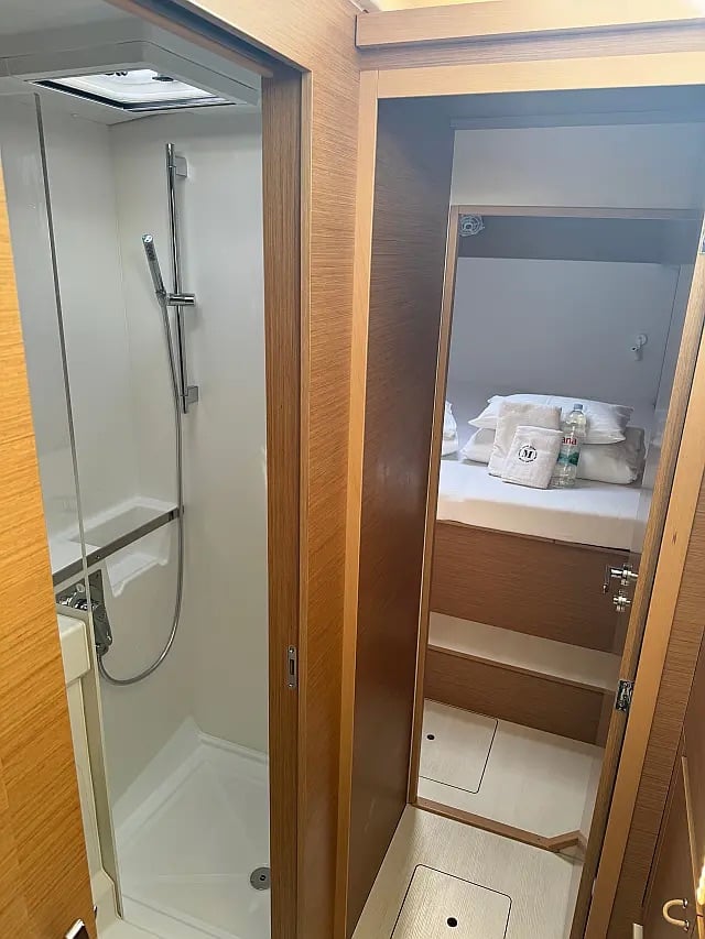 White Ivy - Katamaran içinde Trogir