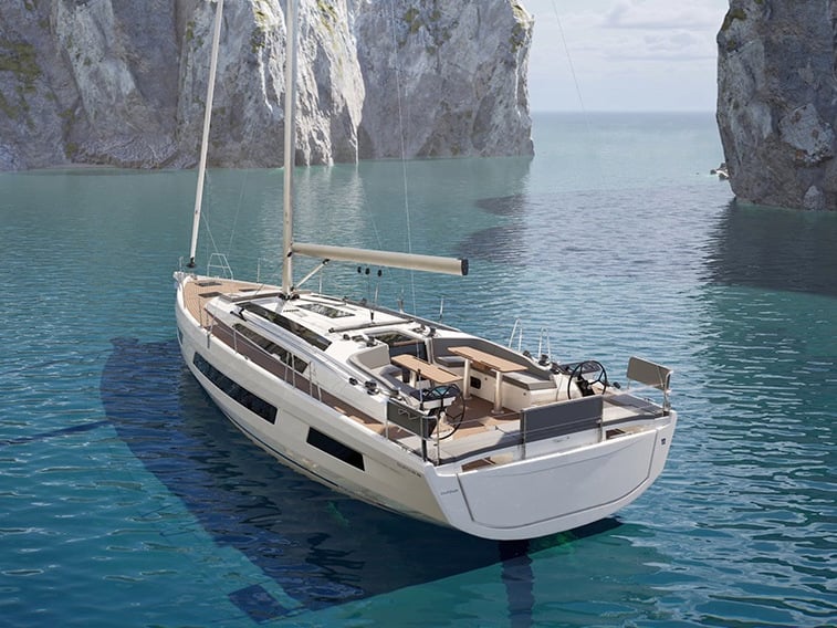 Nova - Sailboat in Mitikas