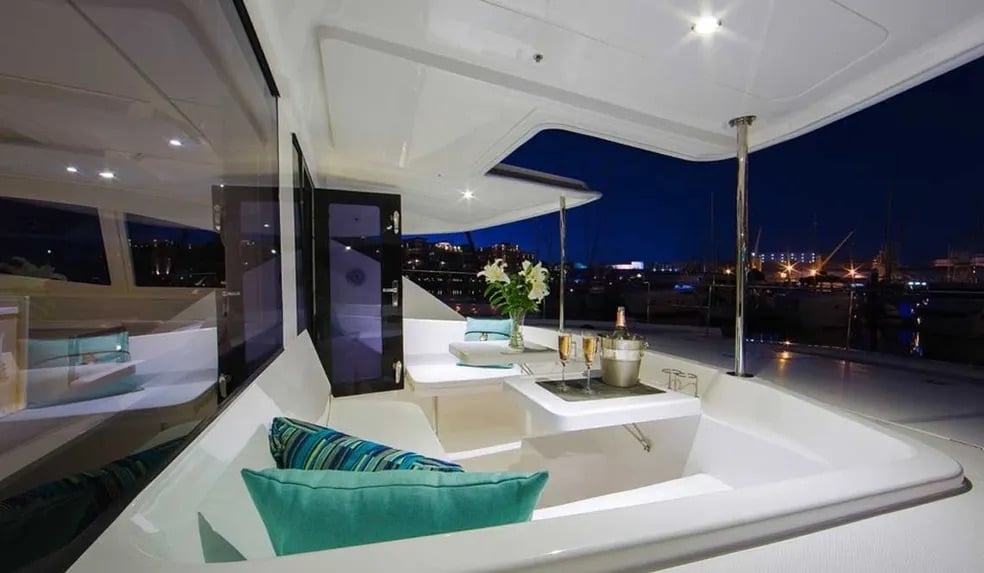 Premium + - Catamaran in Il-Gżira