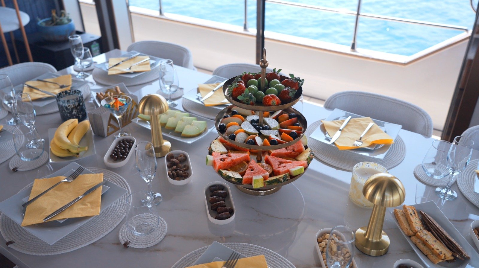 BRISE - Catamaran in Torba