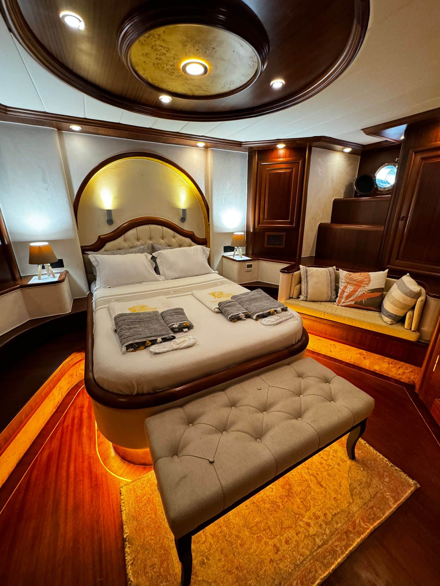 Kaptan Mehmet Bugra - Gulet in Sarıana