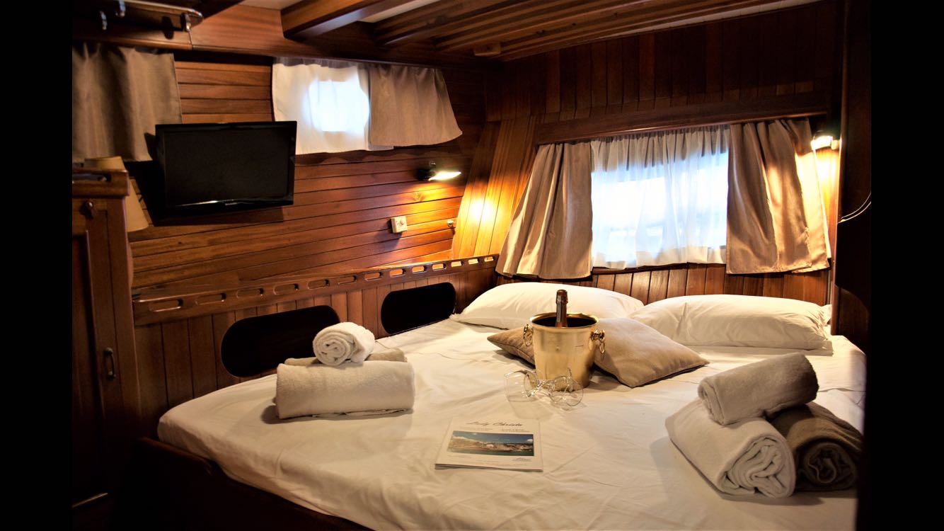 Aeolian Island Cabin 1 - Gulet in Milazzo