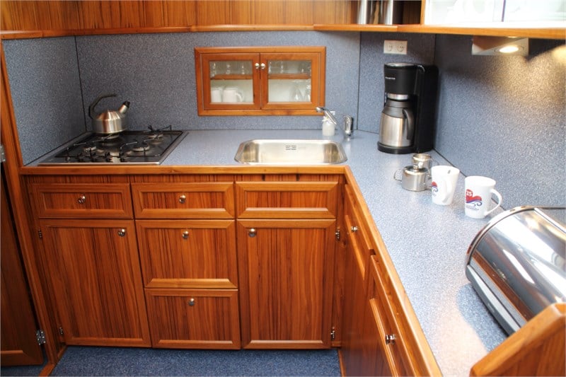 Helena - Motor Yacht in Woudsend