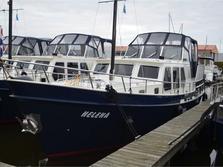 Helena - Motor Yacht in Woudsend