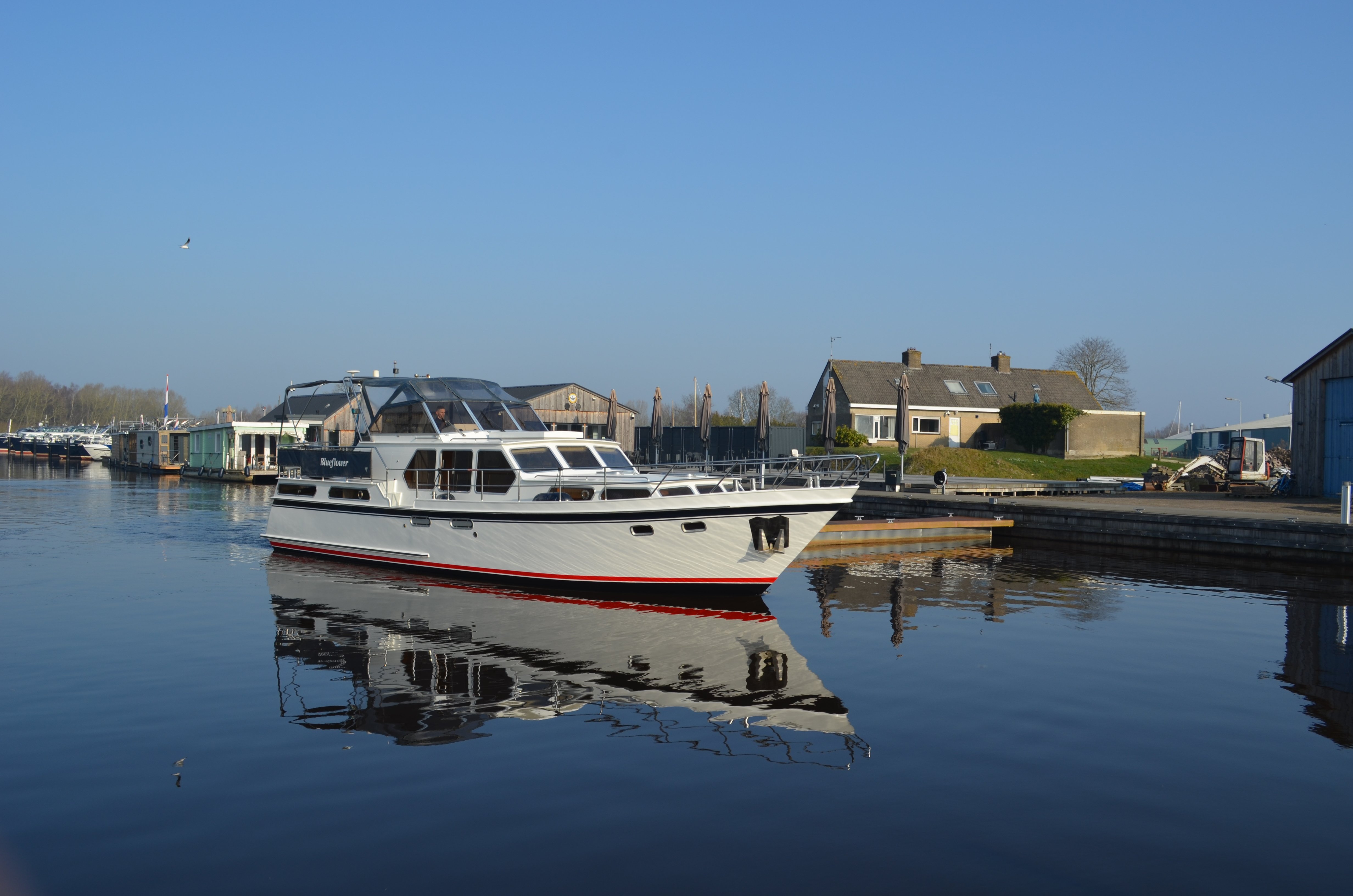 Blueflower - Motor Yacht in Drachten