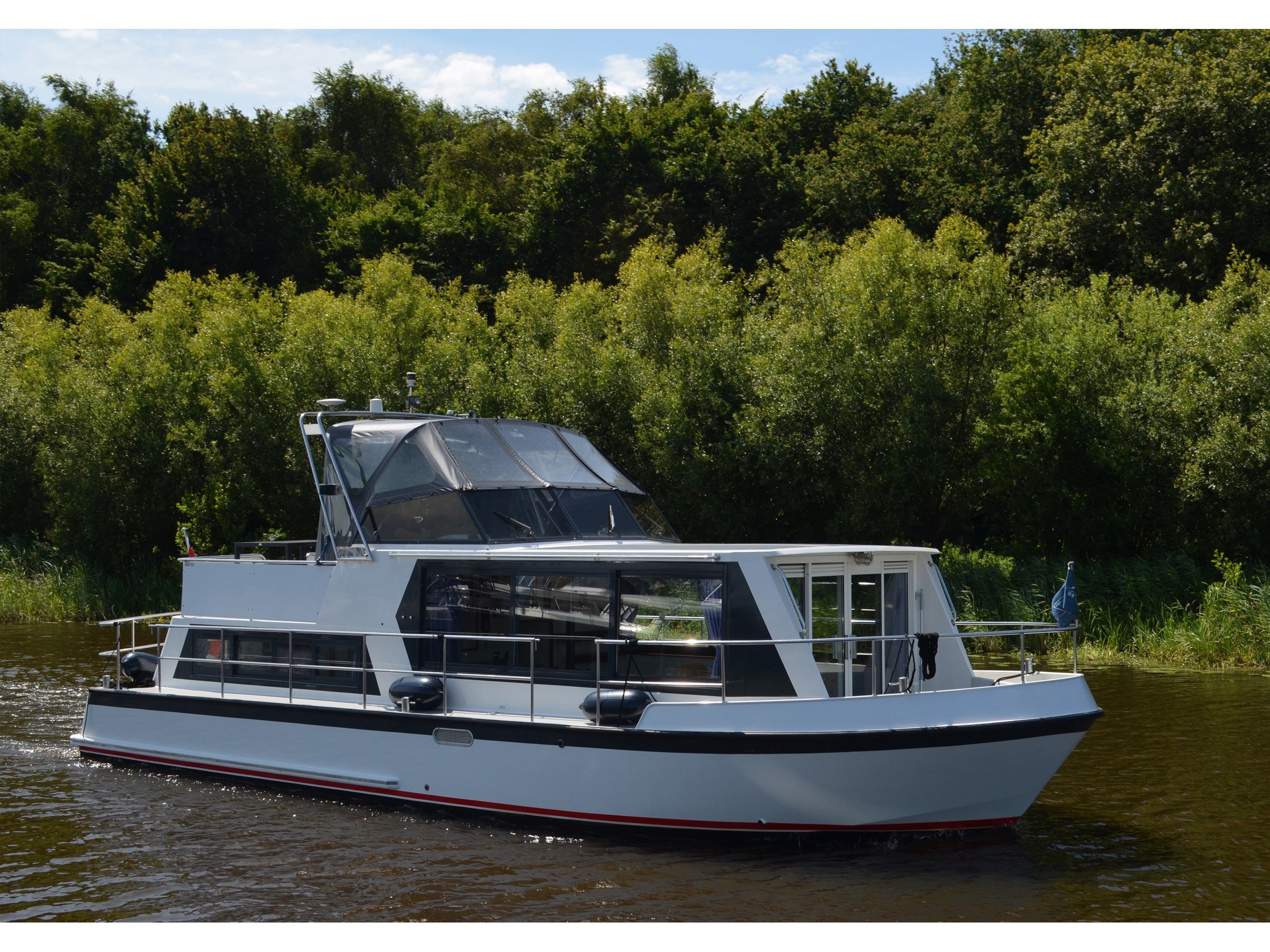 Sunshine - Motor Yacht in Drachten