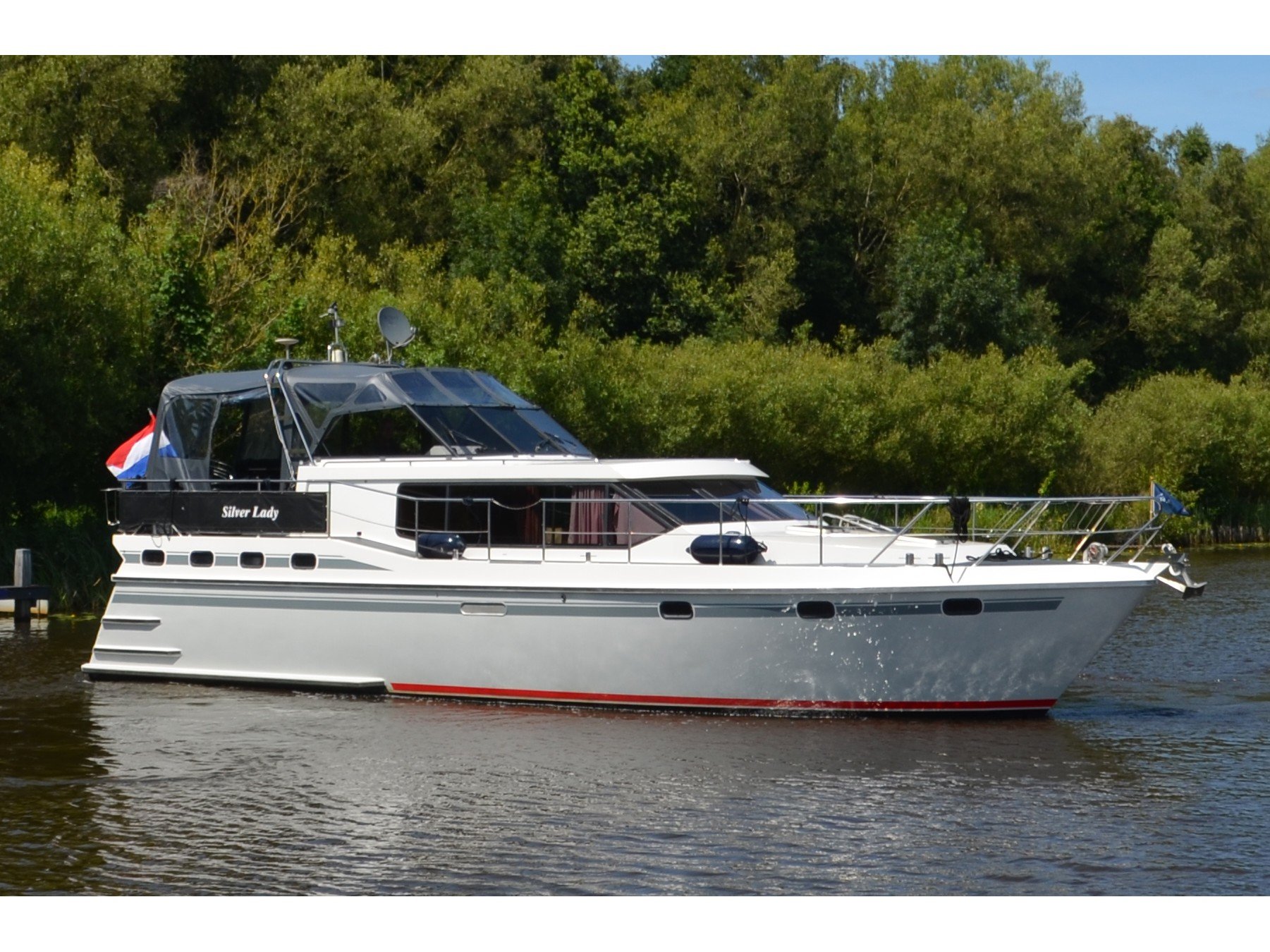 Silver Lady - Motor Yacht in Drachten
