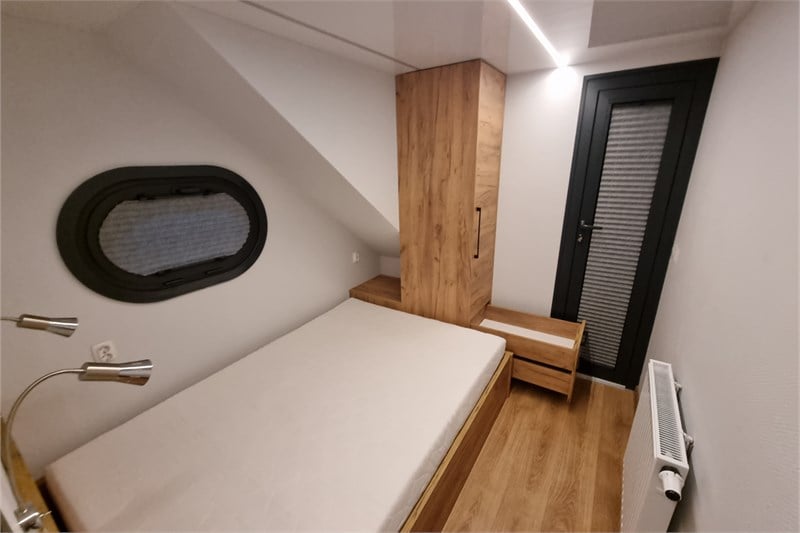 Campi 400 V - Other in Woudsend