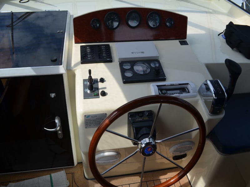 Evolution - Motor Yacht in Drachten