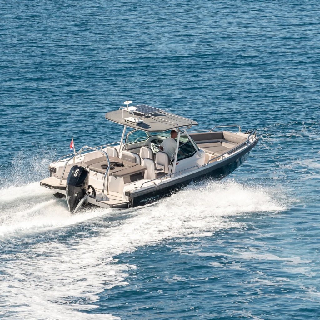 Axopar - Motor Yat içinde Trogir