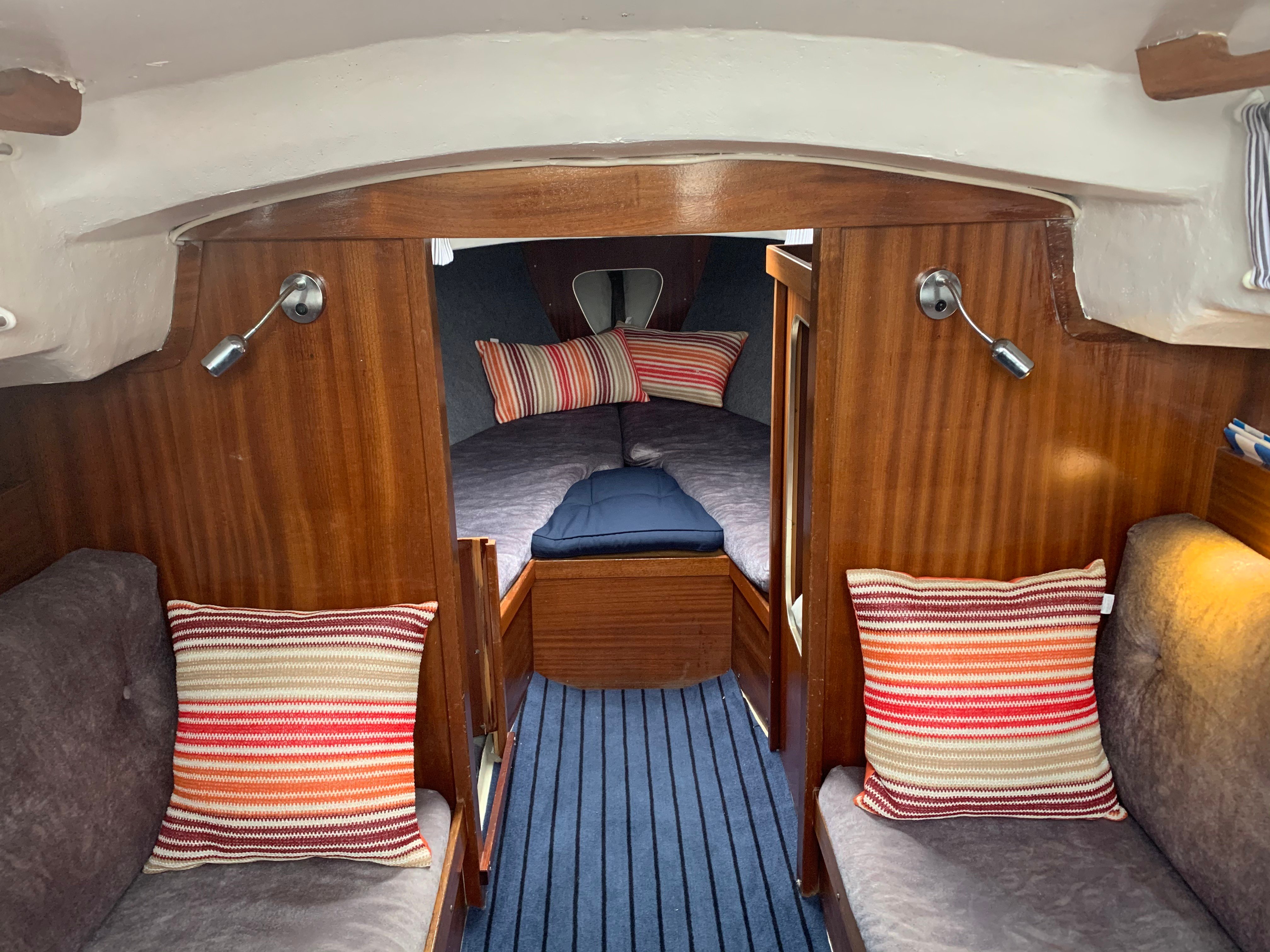 Camilla - Sailboat in Tingstadsvassen