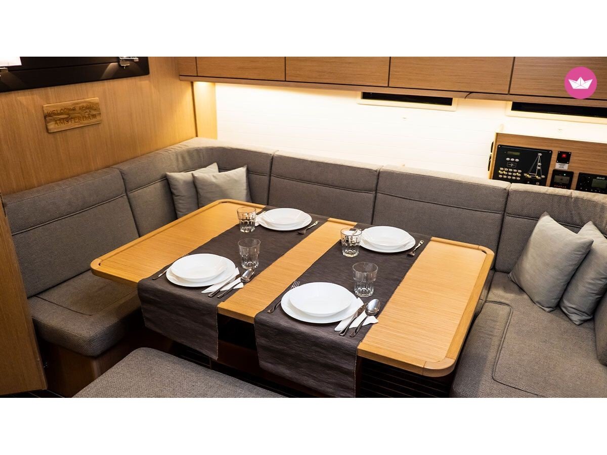 Catilina - Sailboat in Tingstadsvassen