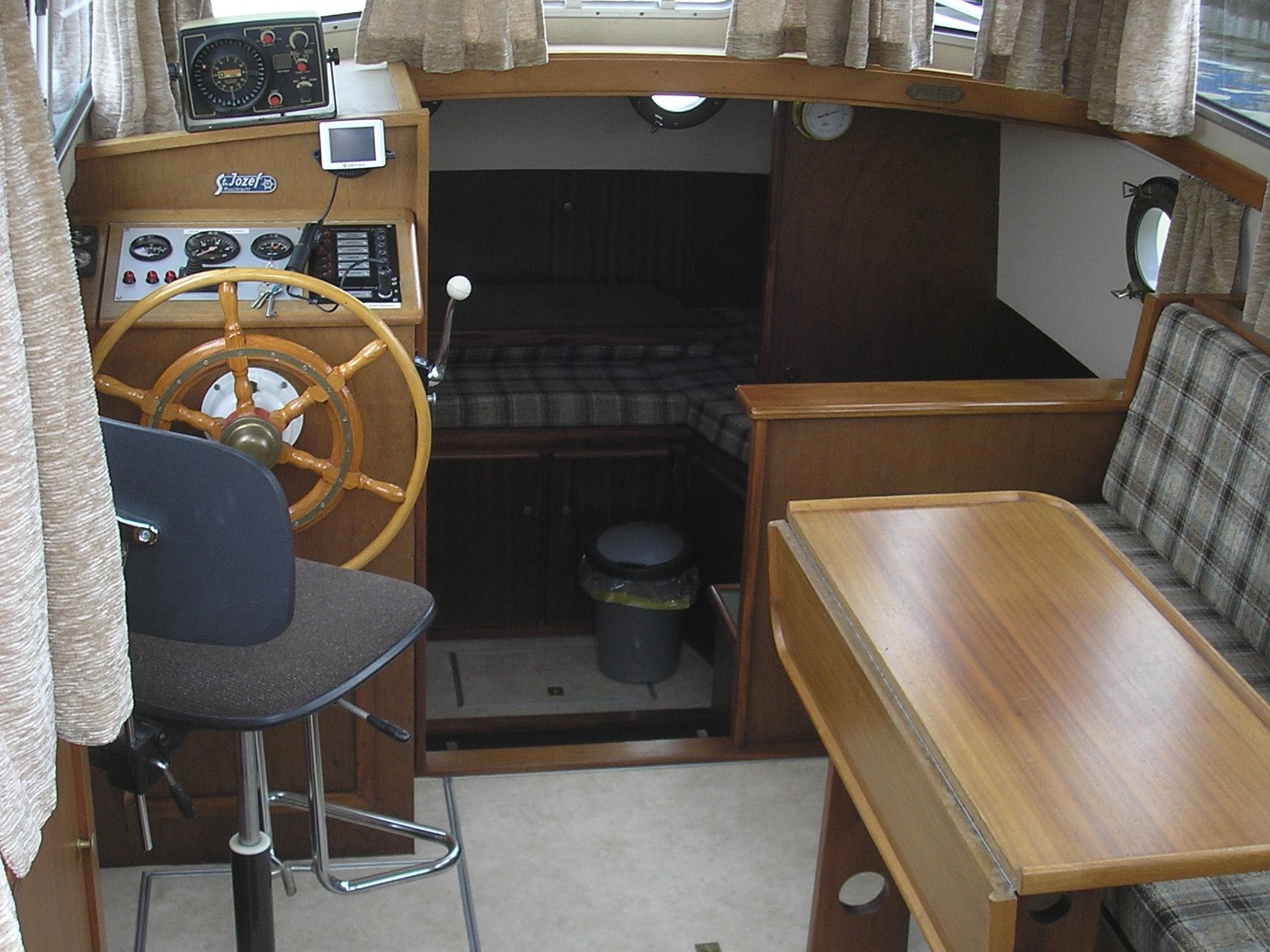 Lotte - Motor Yacht in Woudsend