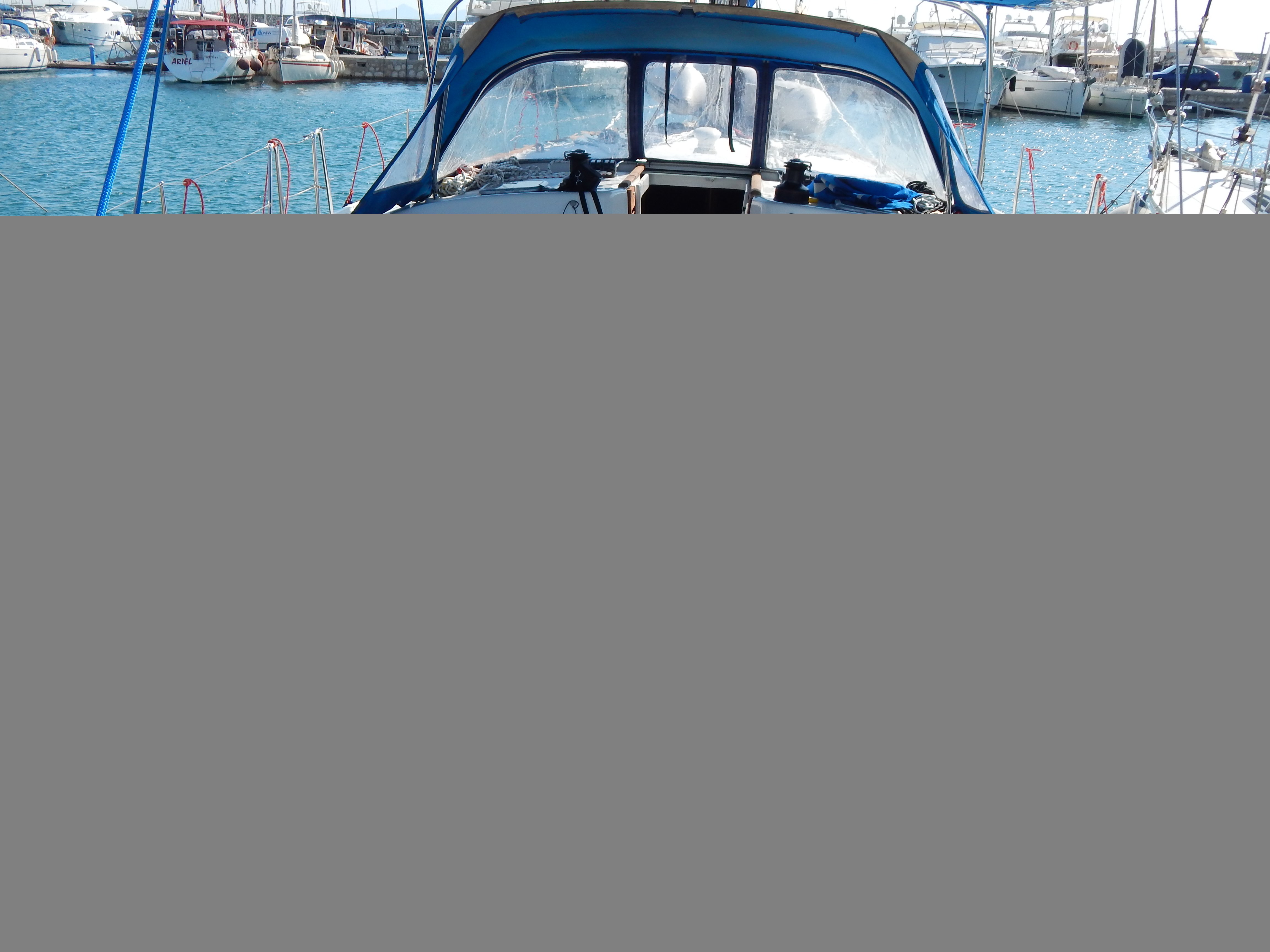 Comfort - Sailboat in Pireas