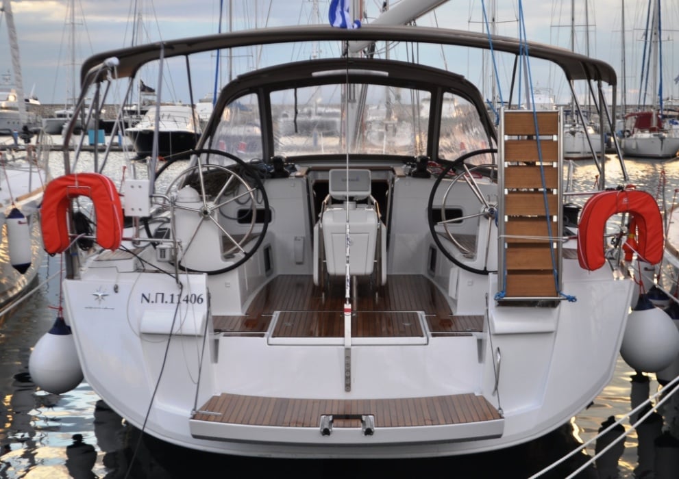 Ekaterina - Sailboat in Kallithea