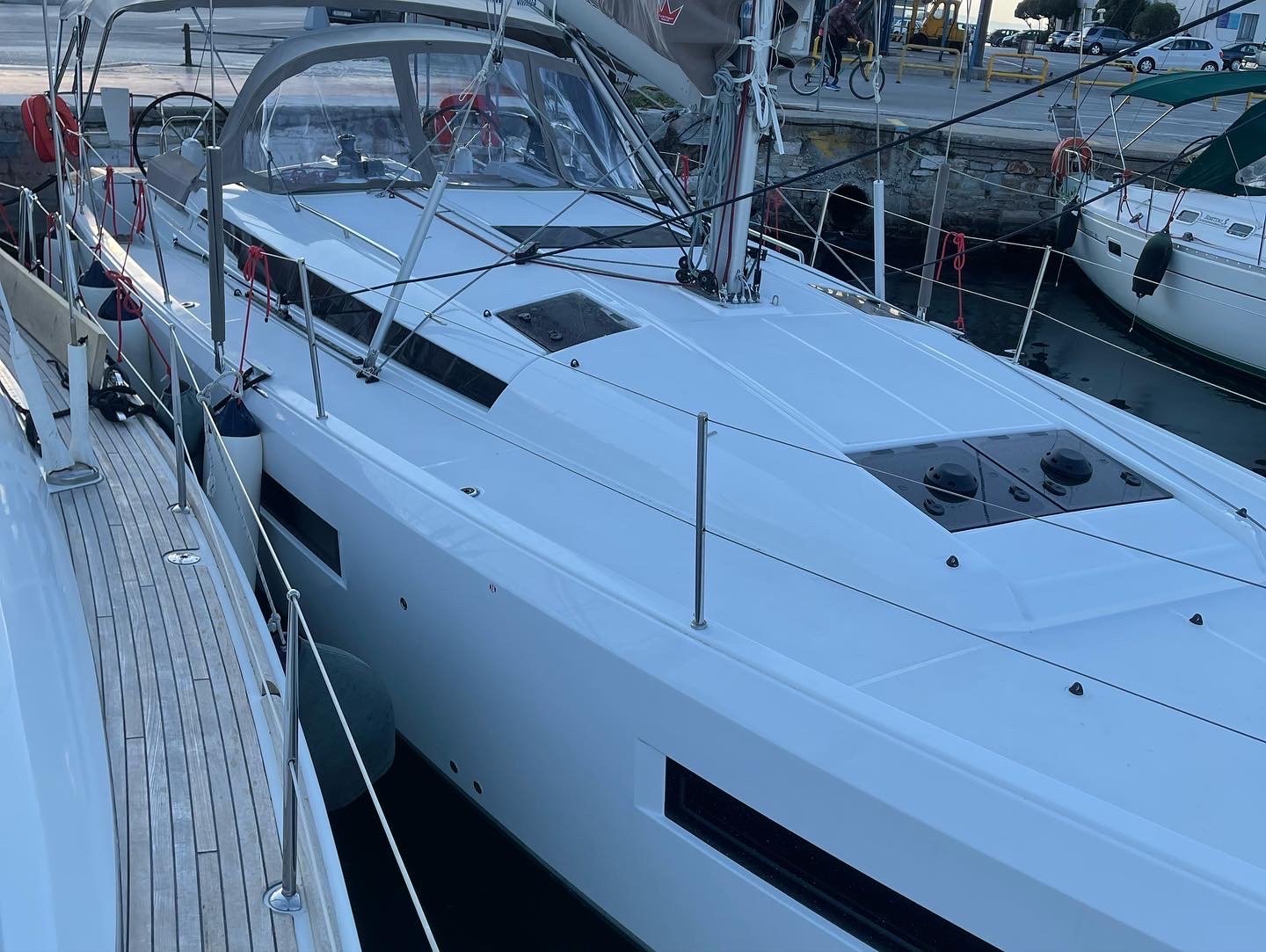 Virginia - Yelkenli içinde Volos