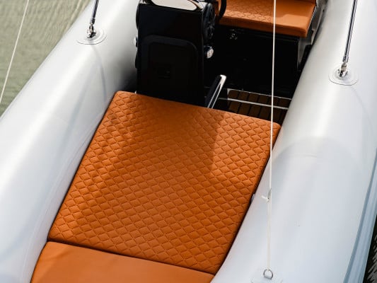 Smile - Motor Yacht in Torre Canne