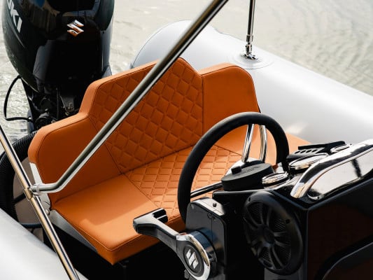 Smile - Motor Yacht in Torre Canne