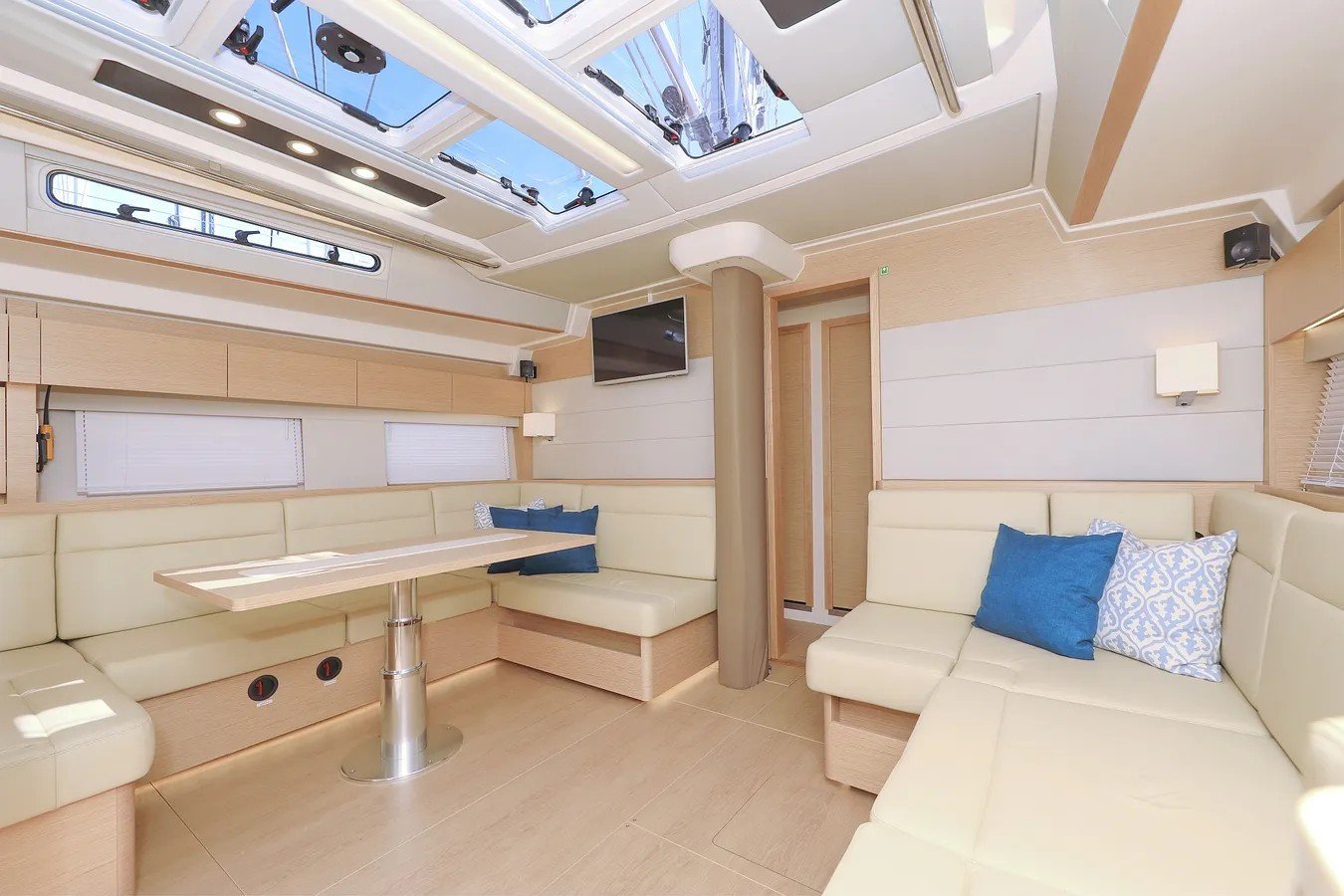 Nausicaa II - Sailboat in Salerno