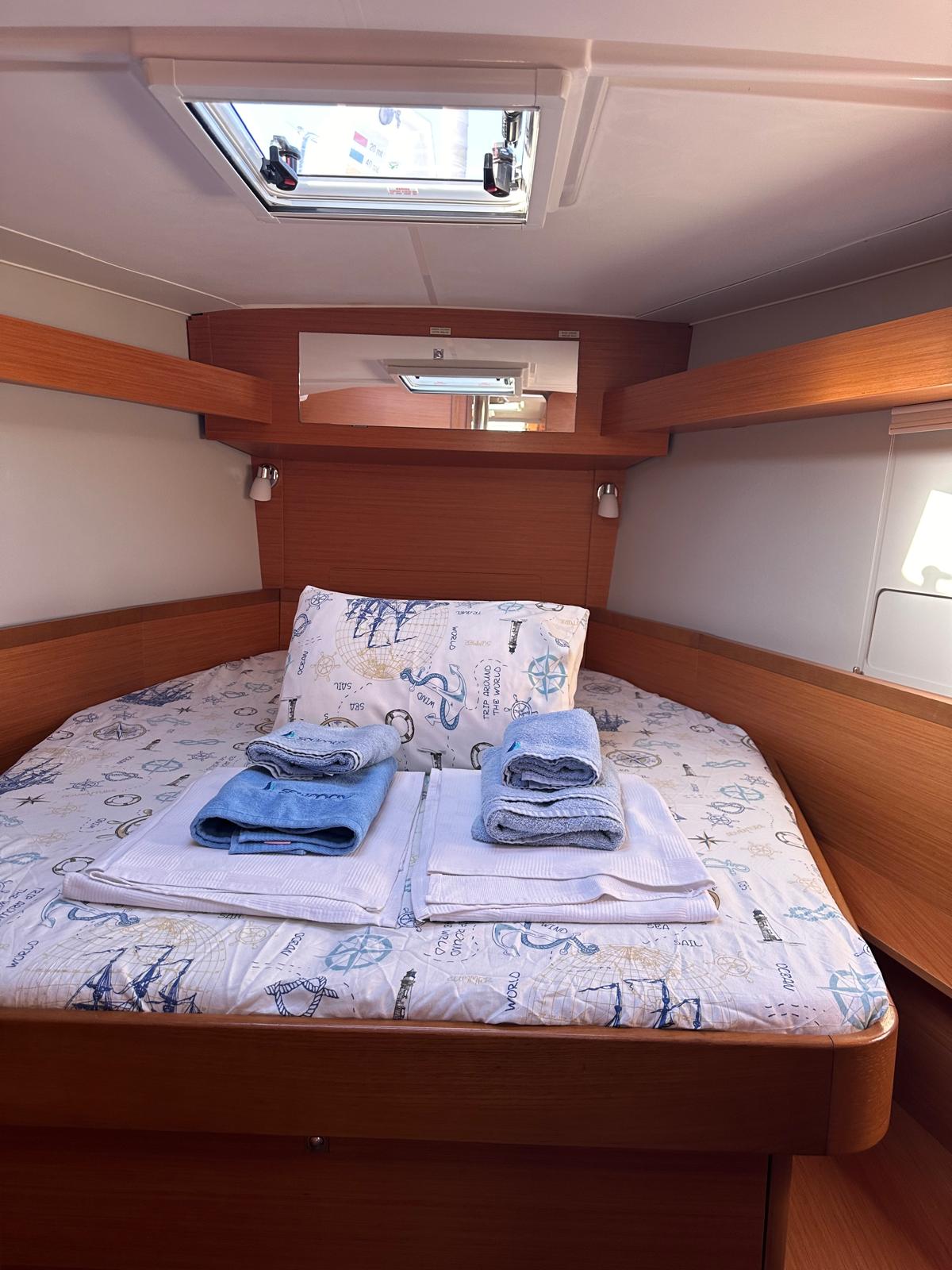 Esperanza - Yelkenli içinde Adaköy