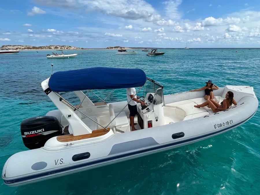 VS - Motor Yacht in Santa Eulària des Riu