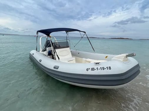Narai - Motor Yacht in Santa Eulària des Riu